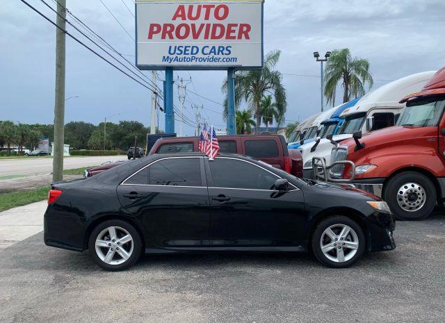 Toyota CAMRY - Thumbnail 3