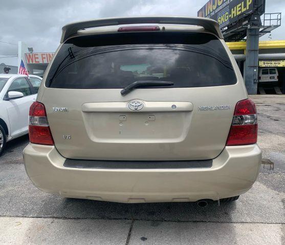 Toyota HIGHLANDER - Thumbnail 4