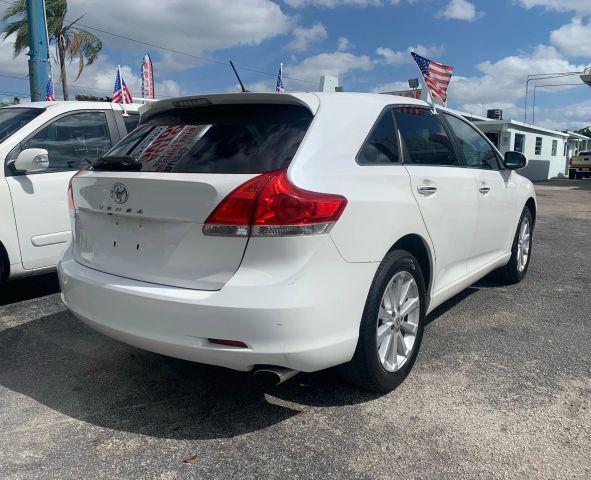 Toyota VENZA - Thumbnail 4