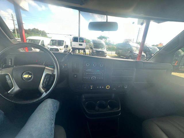 Chevrolet EXPRESS 2500 CARGO - Thumbnail 5