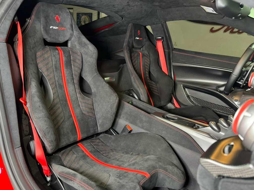 Ferrari F12tdf - Thumbnail 11