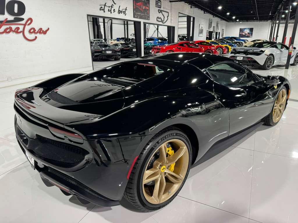 Ferrari 296 GTS - Thumbnail 15