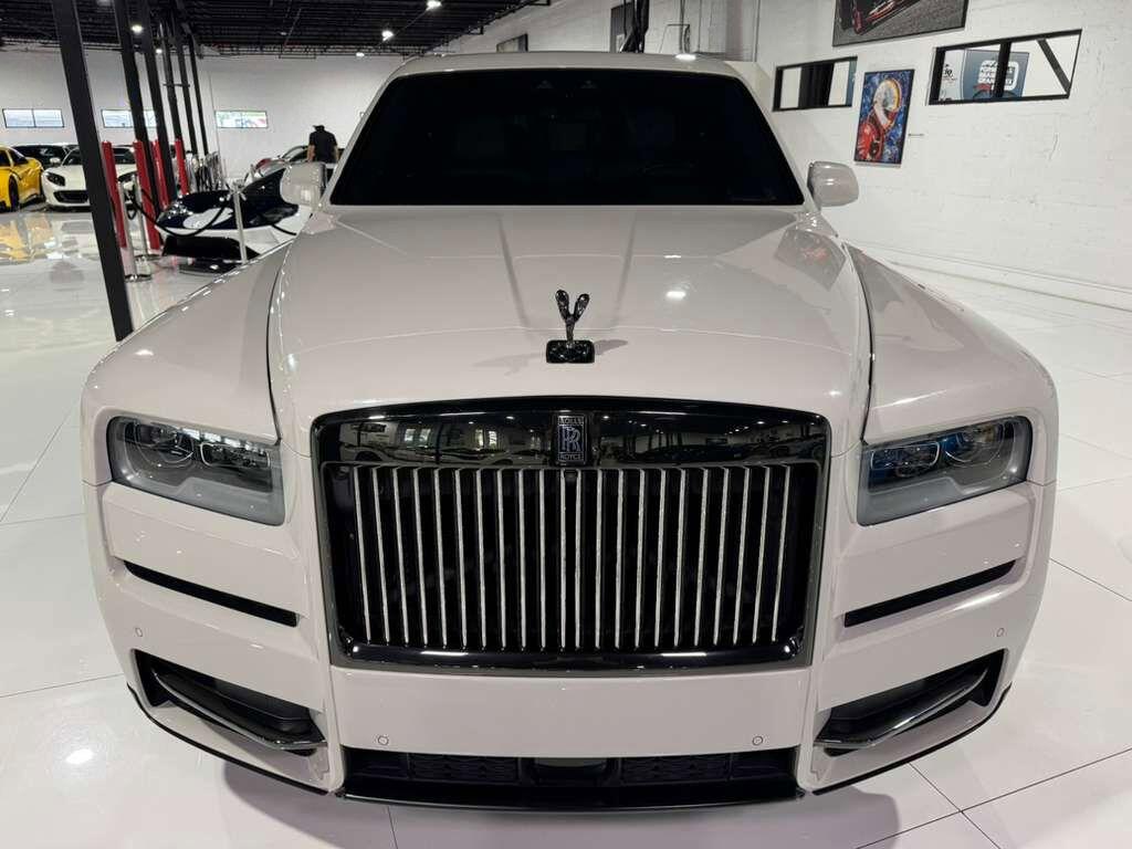 Rolls-Royce Cullinan - Thumbnail 2