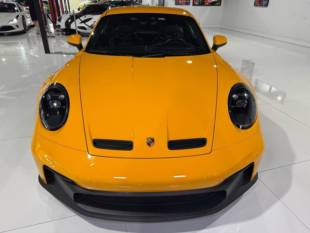 Porsche 911 - Thumbnail 2