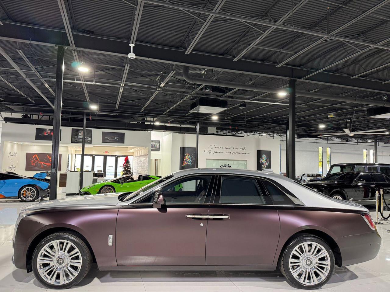 Rolls-Royce Ghost - Thumbnail 3