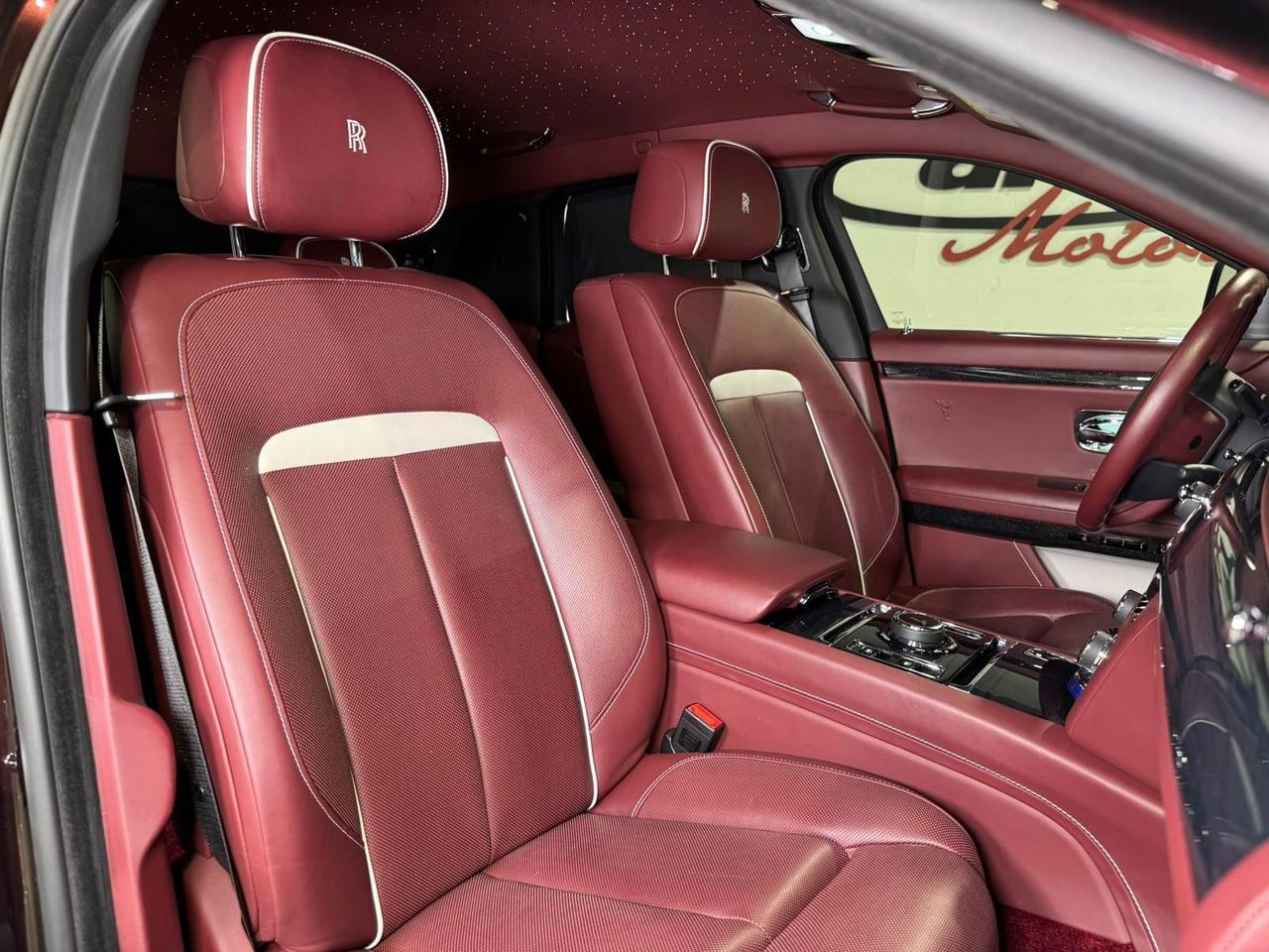 Rolls-Royce Ghost - Thumbnail 16