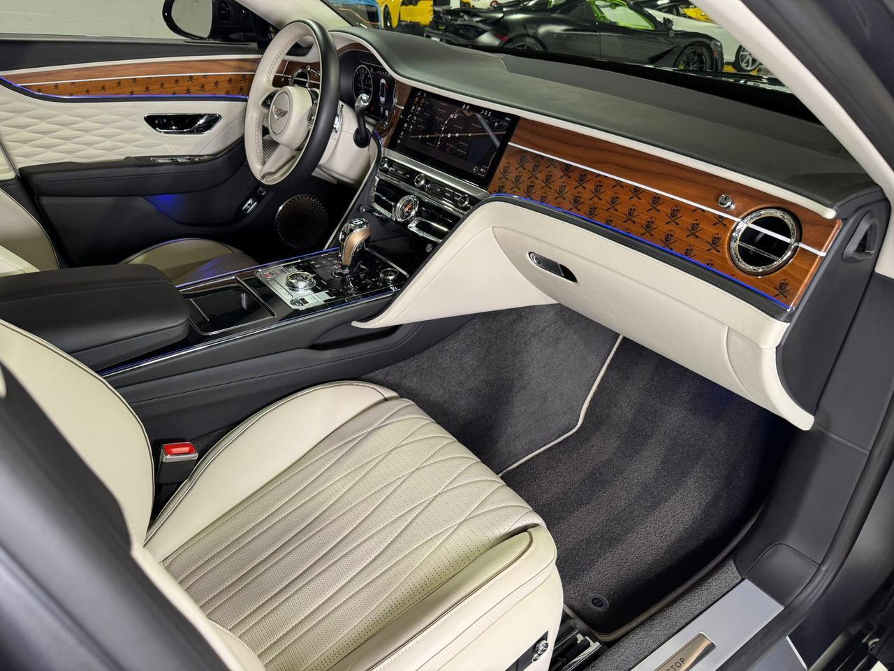 Bentley Flying Spur - Thumbnail 19