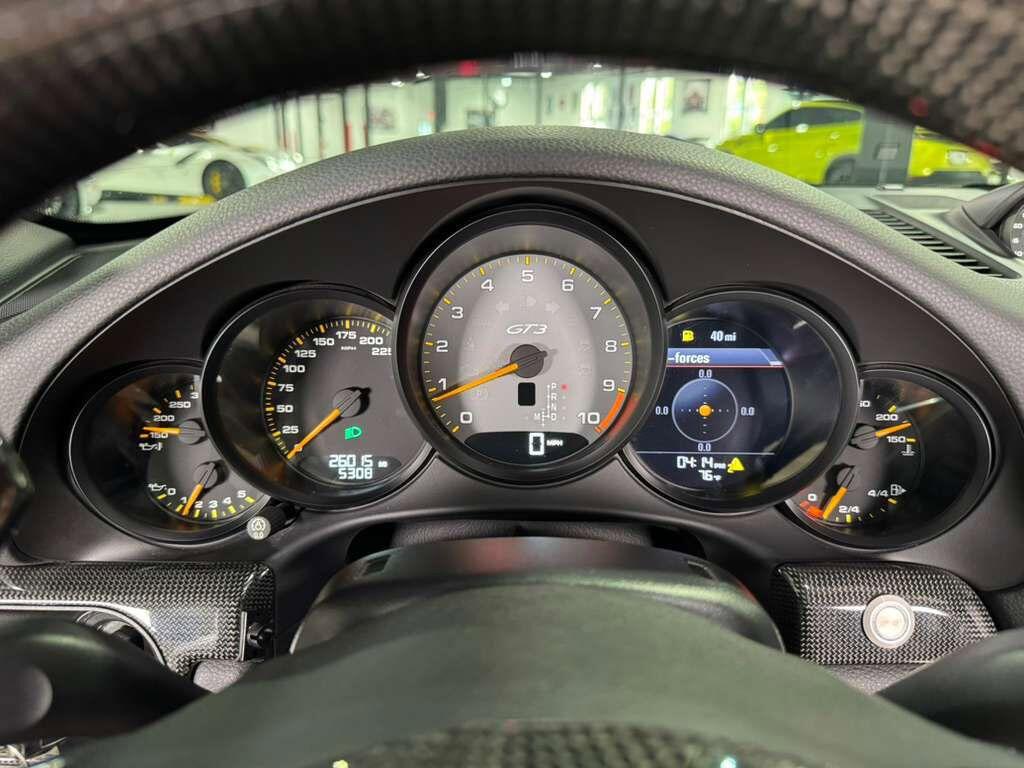 Porsche 911 - Thumbnail 13