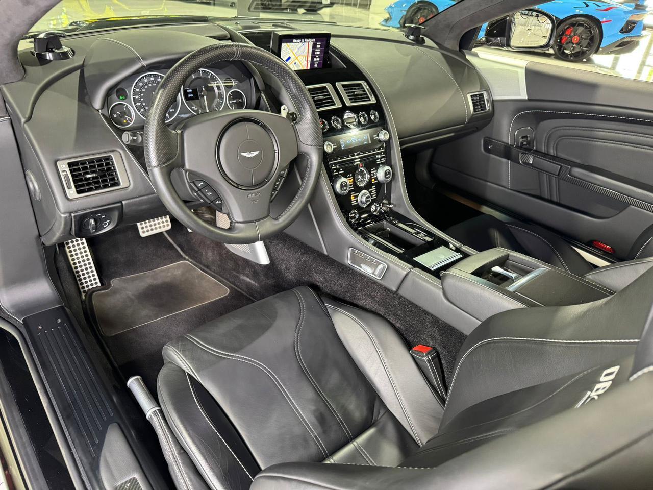 Aston Martin DBS - Thumbnail 17