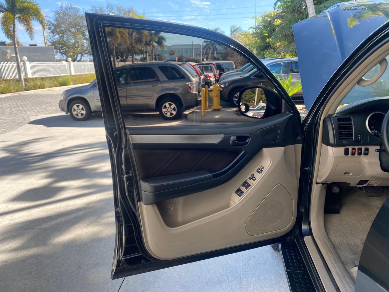 Toyota 4Runner - Thumbnail 10