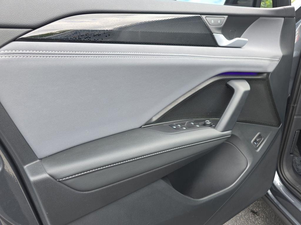 Volkswagen Tiguan 2.0T Se - Thumbnail 11