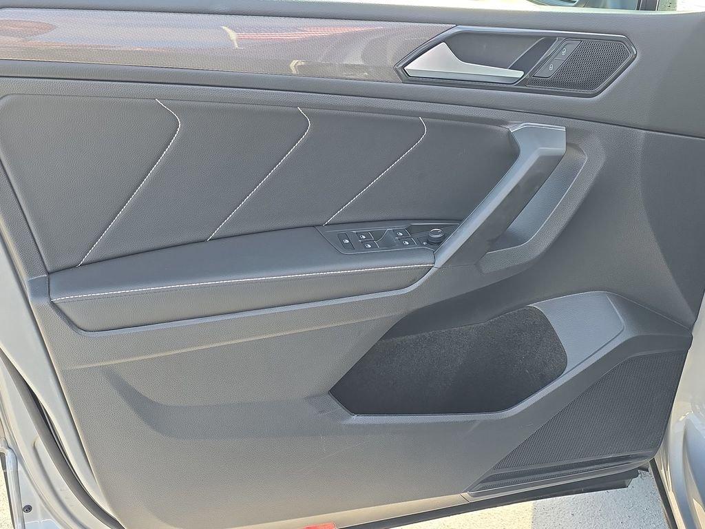 Volkswagen Tiguan 2.0T Se - Thumbnail 11