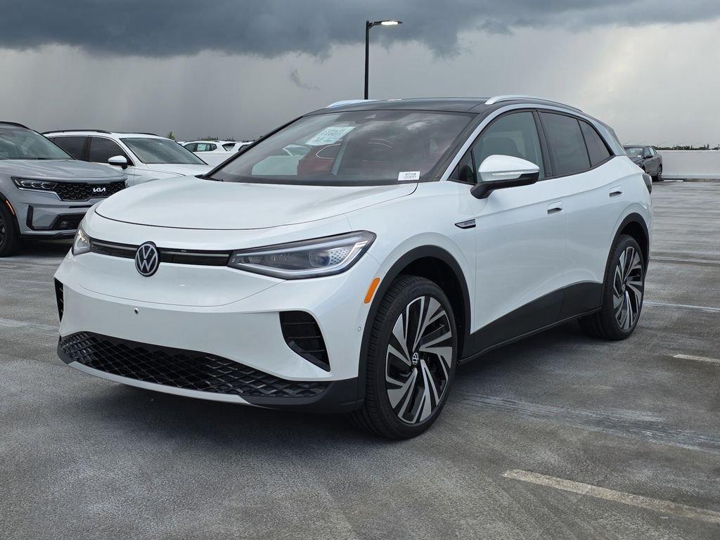 Volkswagen Id.4 Pro S Plus With Navigation & Awd - Thumbnail 3