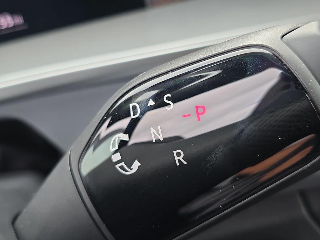 Volkswagen Tiguan 2.0T Se R-Line Black - Thumbnail 16