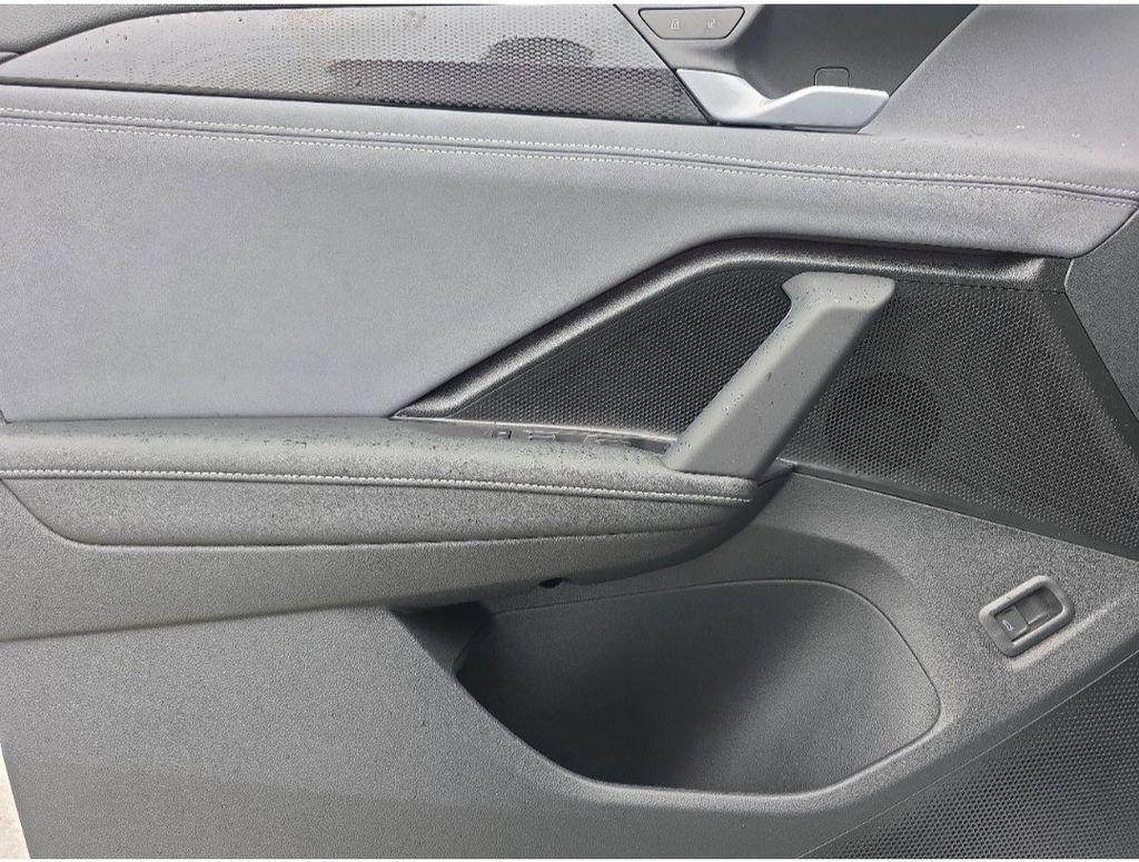 Volkswagen Tiguan 2.0T Se R-Line Black - Thumbnail 8