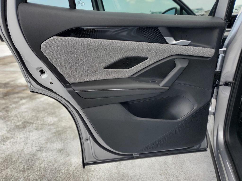 Volkswagen Tiguan 2.0T S - Thumbnail 9