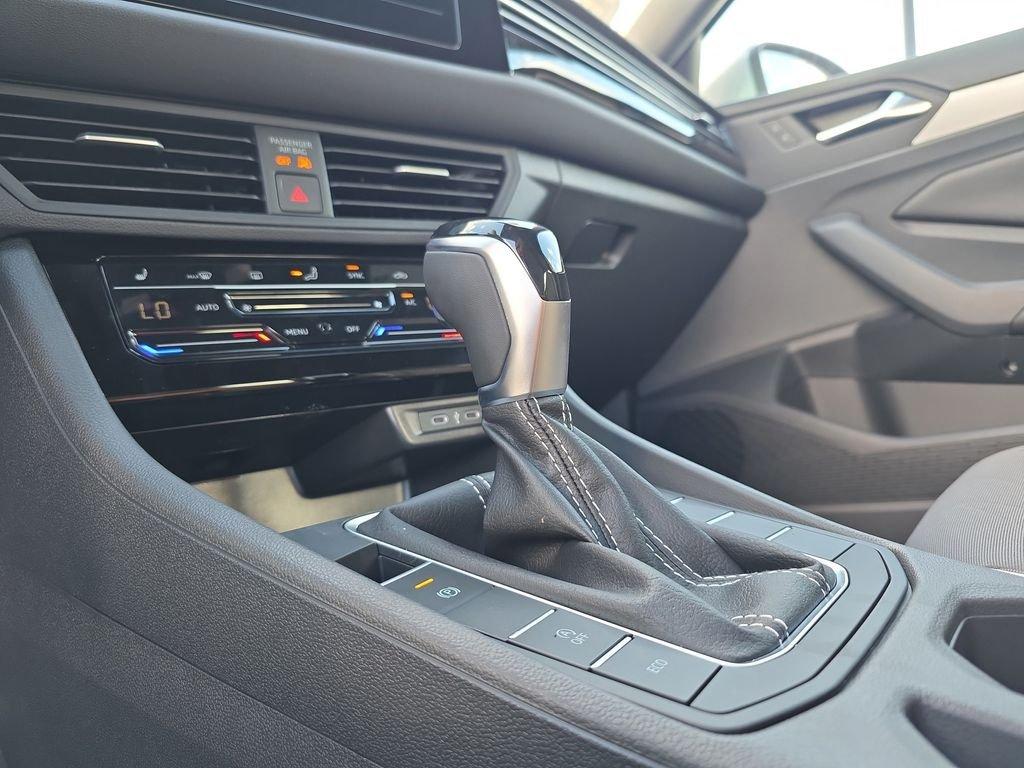 Volkswagen Jetta 1.5T Sport - Thumbnail 14