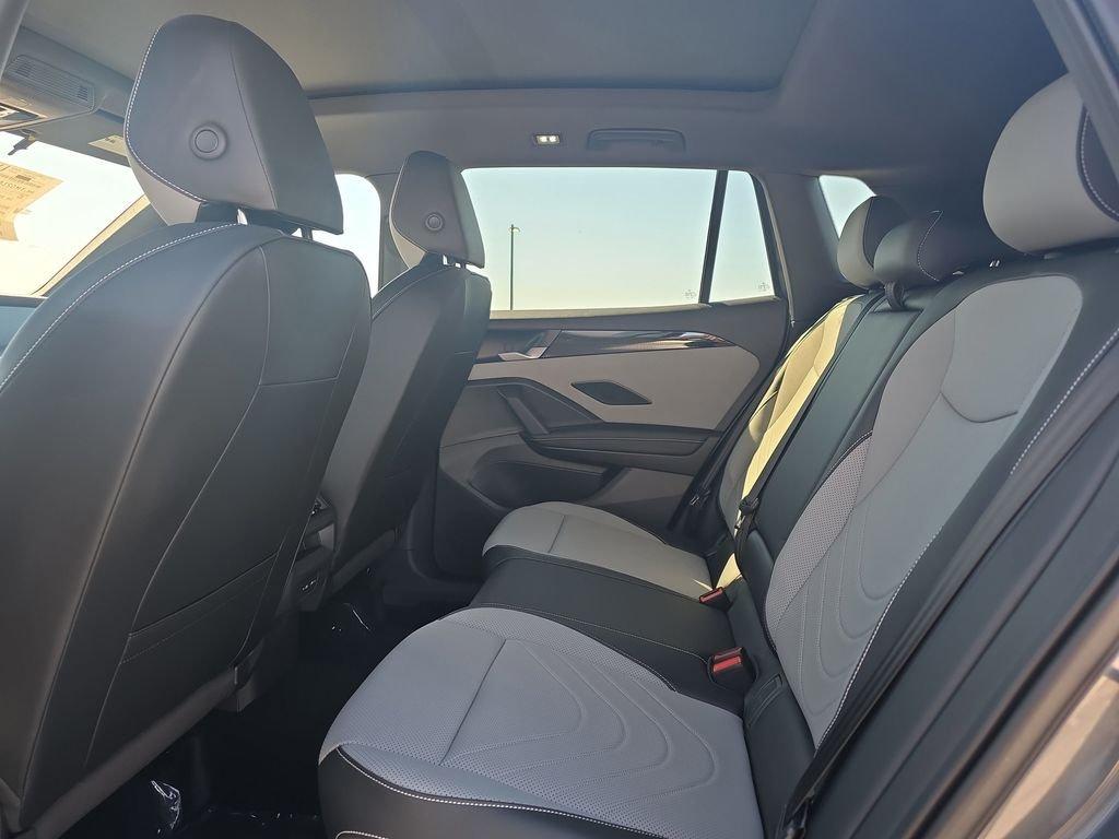 Volkswagen Tiguan 2.0T Se R-Line Black - Thumbnail 6