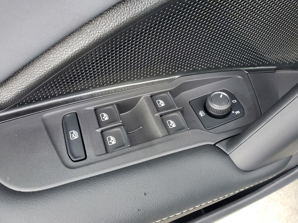 Volkswagen Tiguan 2.0T Se R-Line Black - Thumbnail 16