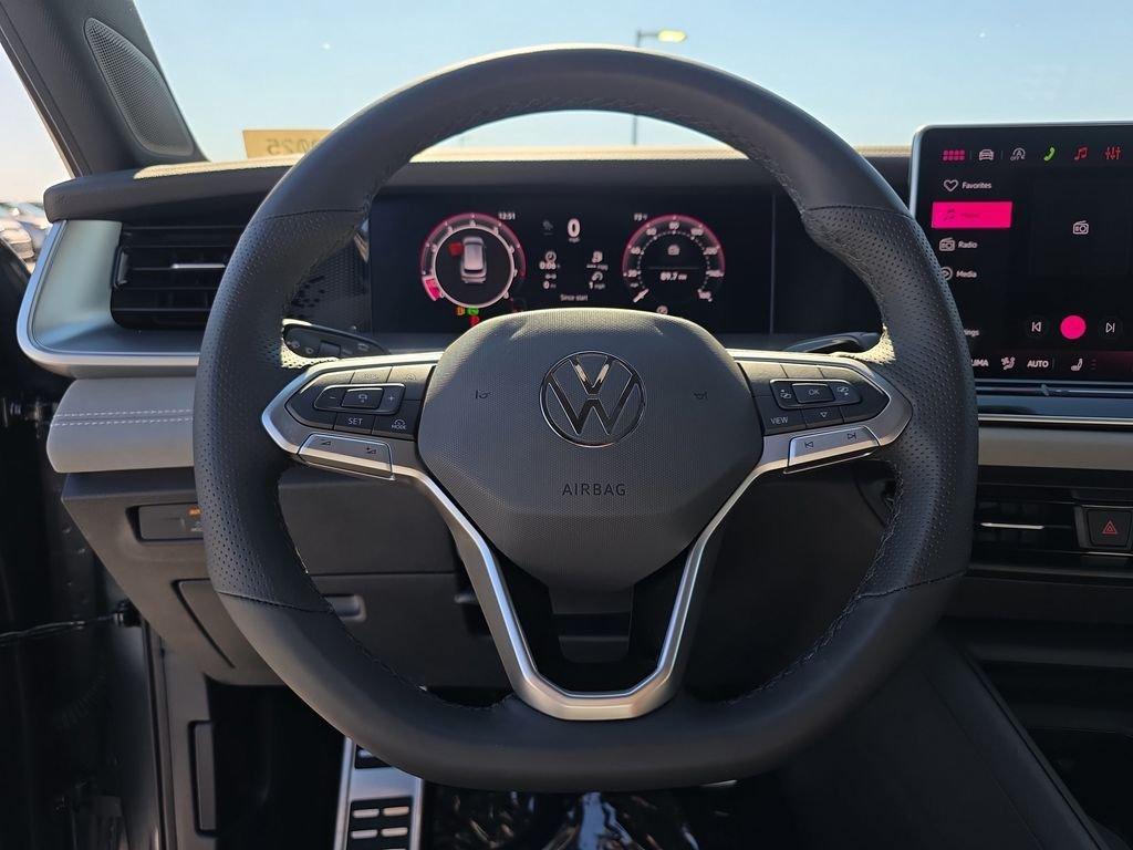 Volkswagen Tiguan 2.0T Se R-Line Black - Thumbnail 10