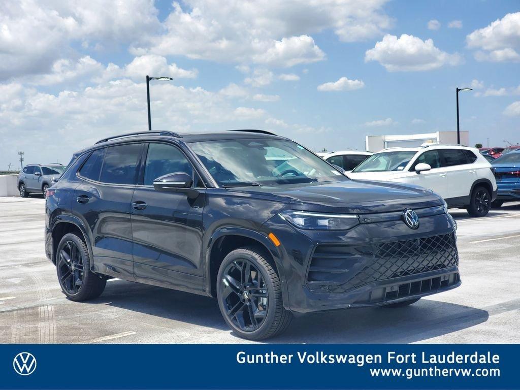 Volkswagen Tiguan 2.0T Se R-Line Black - Thumbnail 2