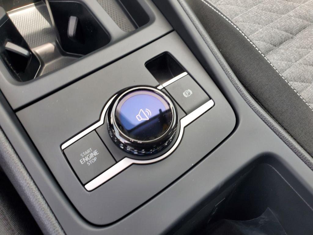 Volkswagen Tiguan 2.0T S - Thumbnail 18