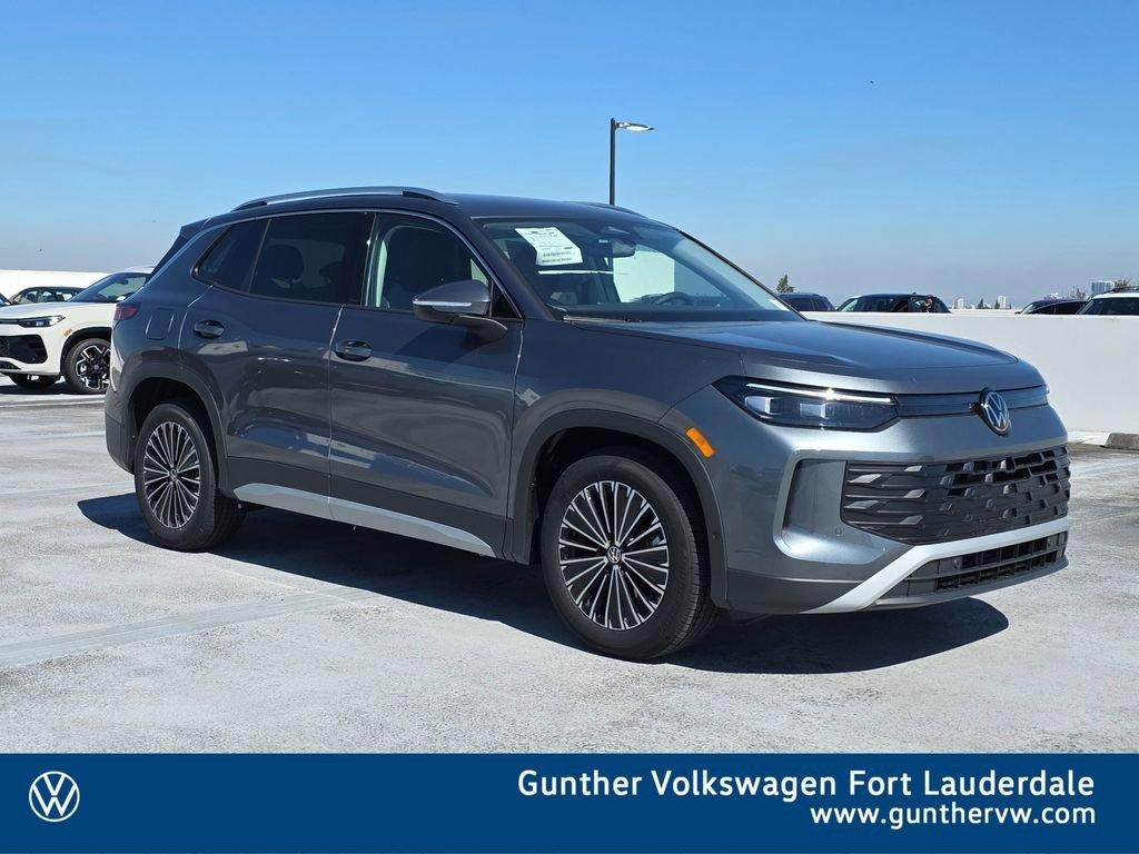 Volkswagen Tiguan 2.0T S - Thumbnail 2