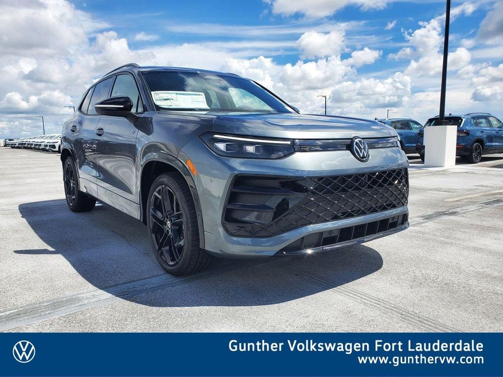 Volkswagen Tiguan 2.0T Se R-Line Black - Thumbnail 2