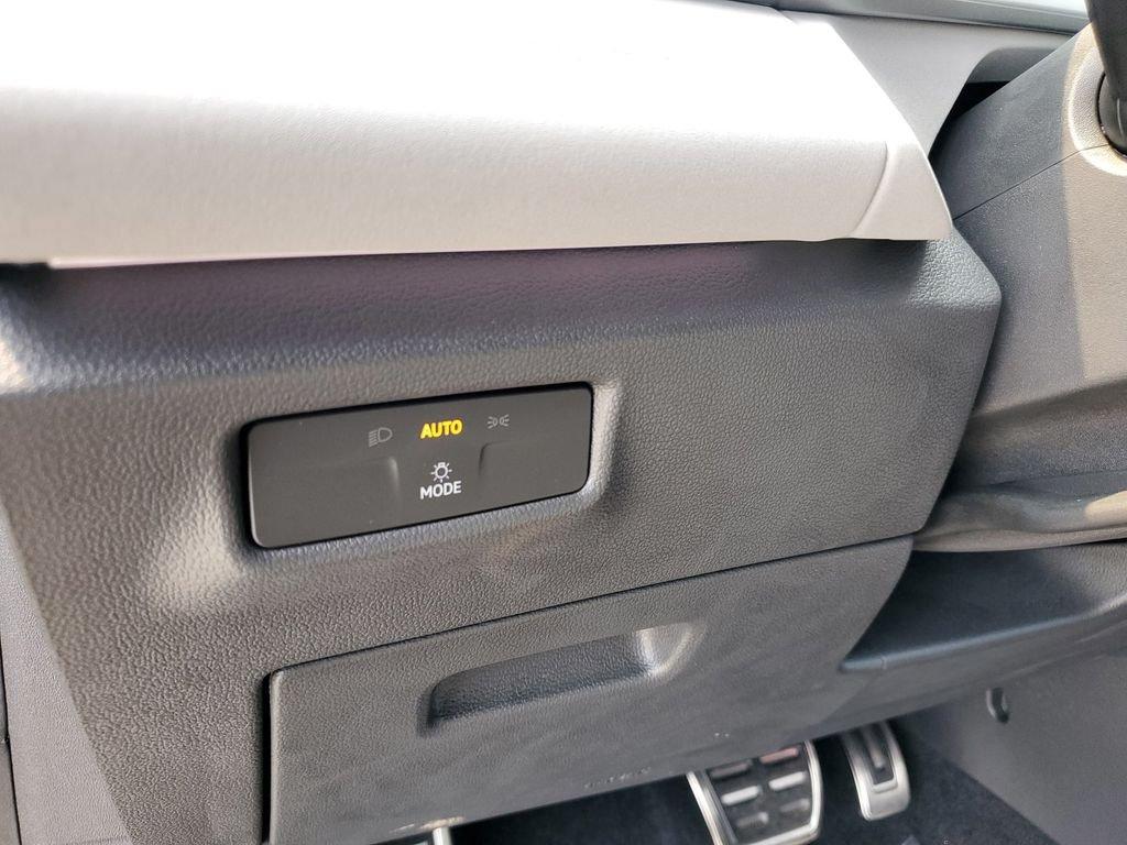 Volkswagen Tiguan 2.0T Se R-Line Black - Thumbnail 11