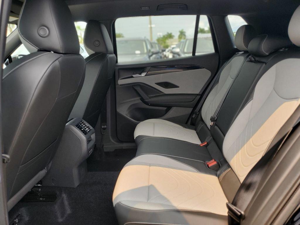 Volkswagen Tiguan 2.0T Se R-Line Black - Thumbnail 7