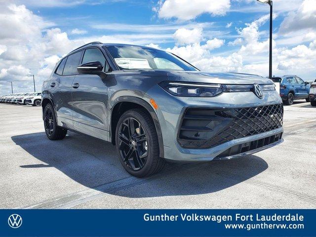 Volkswagen Tiguan 2.0T Se R-Line Black - View 1