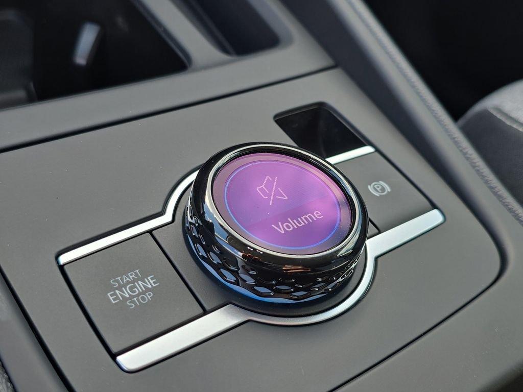 Volkswagen Tiguan 2.0T S - Thumbnail 14