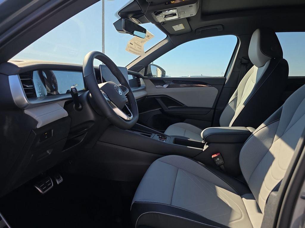 Volkswagen Tiguan 2.0T Se R-Line Black - Thumbnail 8