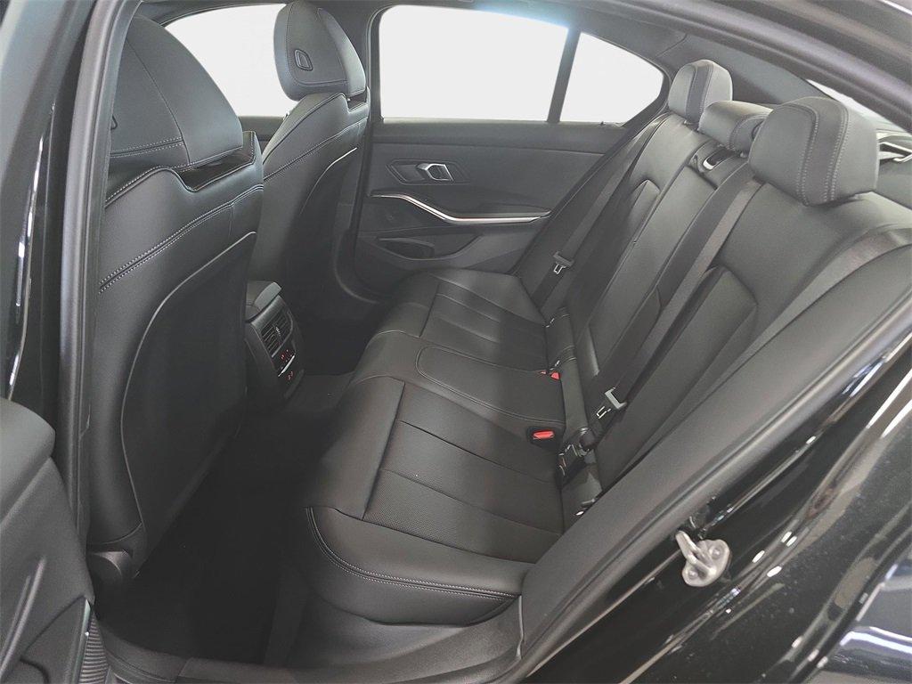 BMW 3 Series 330I Rwd 4D Sedan - Thumbnail 9