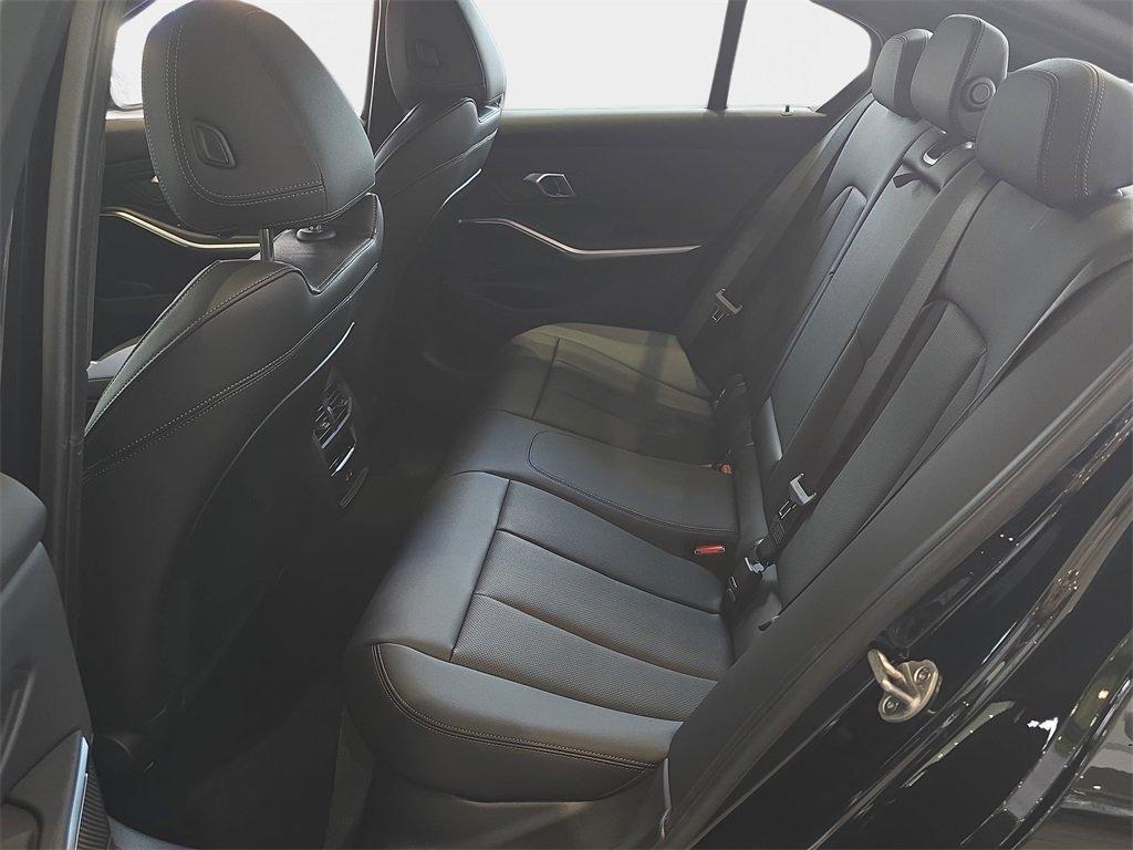 BMW 3 Series 330I Rwd 4D Sedan - Thumbnail 9