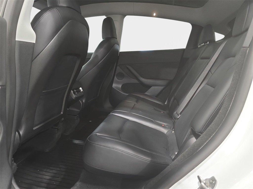 Tesla Model Y Long Range Awd 4D Sport Utility - Thumbnail 13