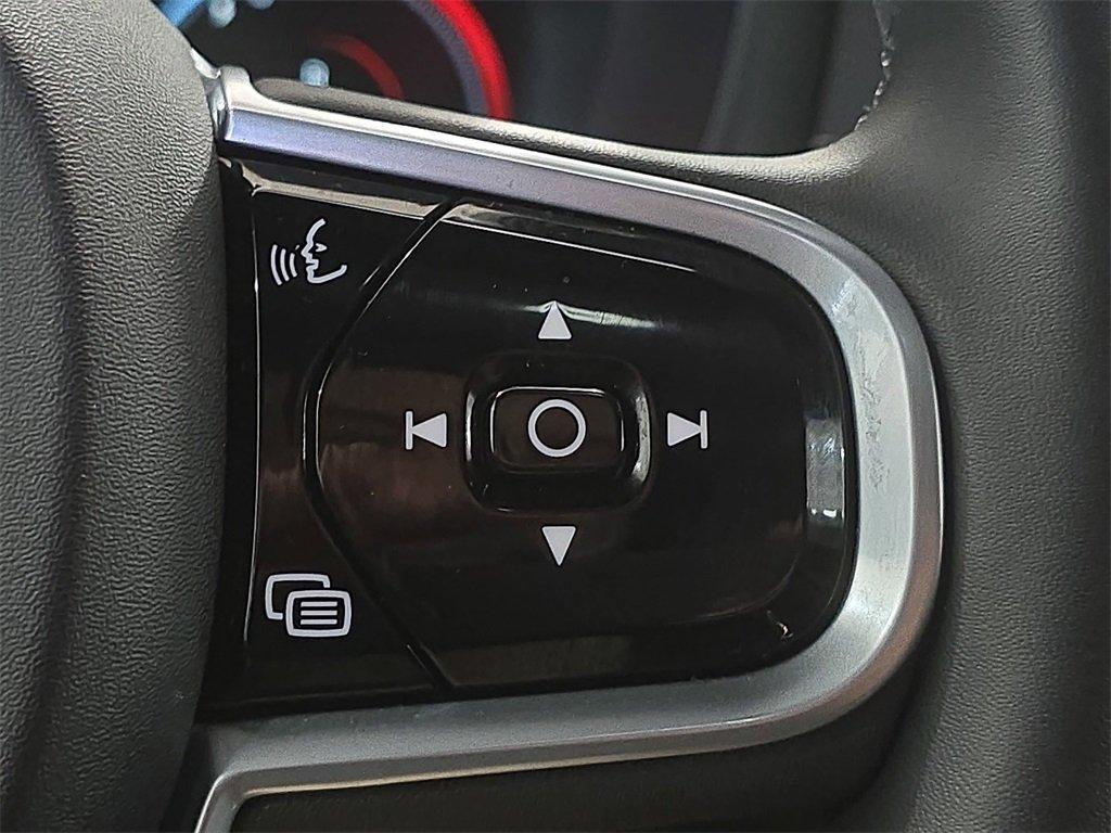 Volvo S60 Recharge Plug-In Hybrid T8 R-Design Awd 4D Sedan - Thumbnail 19