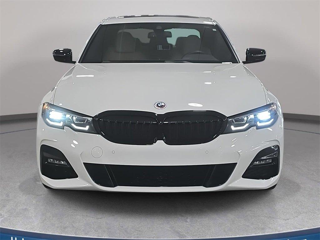 BMW 330I - Thumbnail 3