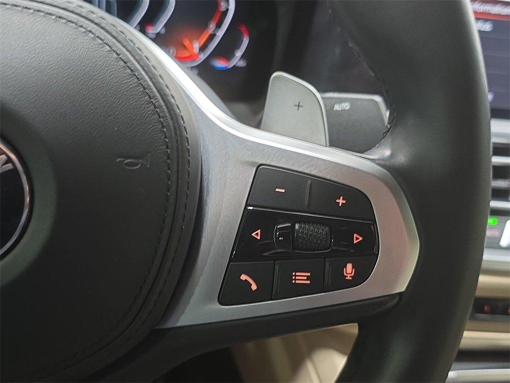 BMW 330I - Thumbnail 16