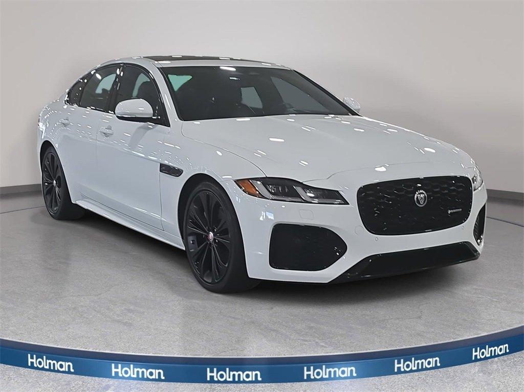 Jaguar Xf R-Dynamic Se Awd 4D Sedan - Thumbnail 5
