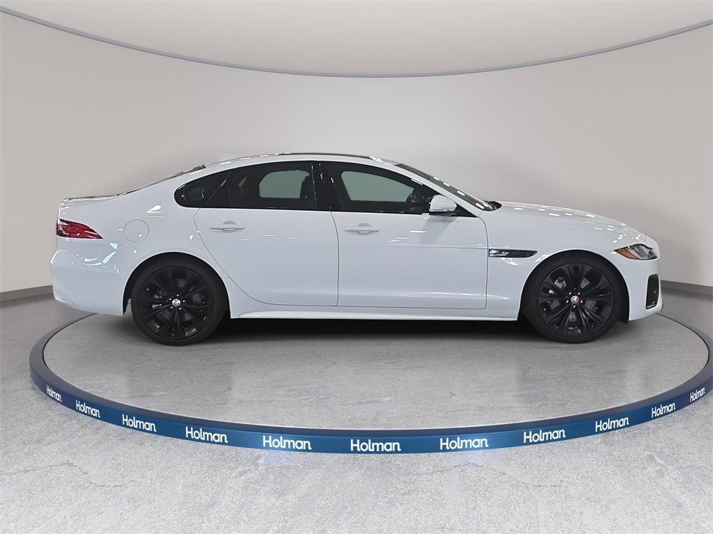 Jaguar Xf R-Dynamic Se Awd 4D Sedan - Thumbnail 6