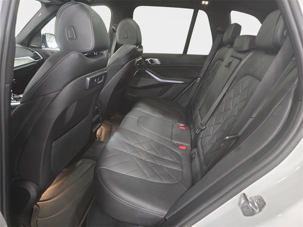 BMW X5 Xdrive45E Awd 4D Sport Utility - Thumbnail 11