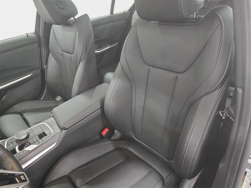 BMW 330I - Thumbnail 15