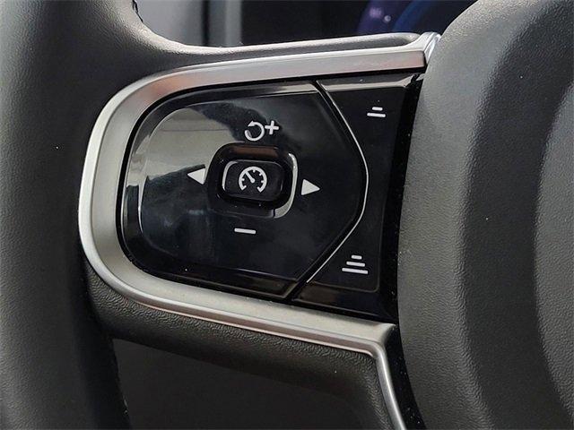 Volvo Xc90 B6 Ultra Awd 4D Sport Utility - Thumbnail 18