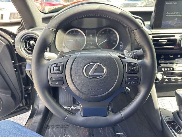 Lexus Is 300 - Thumbnail 15