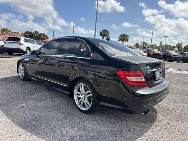 Mercedes-Benz C 250 - Thumbnail 19