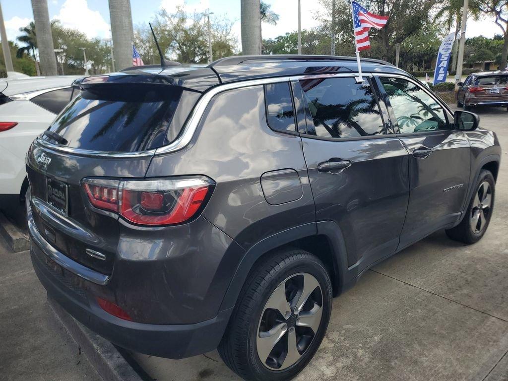 Jeep Compass Latitude - Thumbnail 9