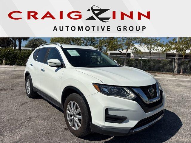 Nissan Rogue Sv - Thumbnail 2