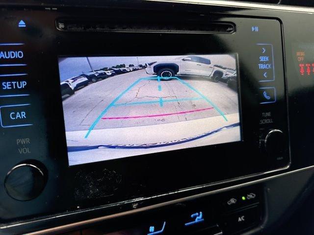 Toyota Corolla Le - Thumbnail 10