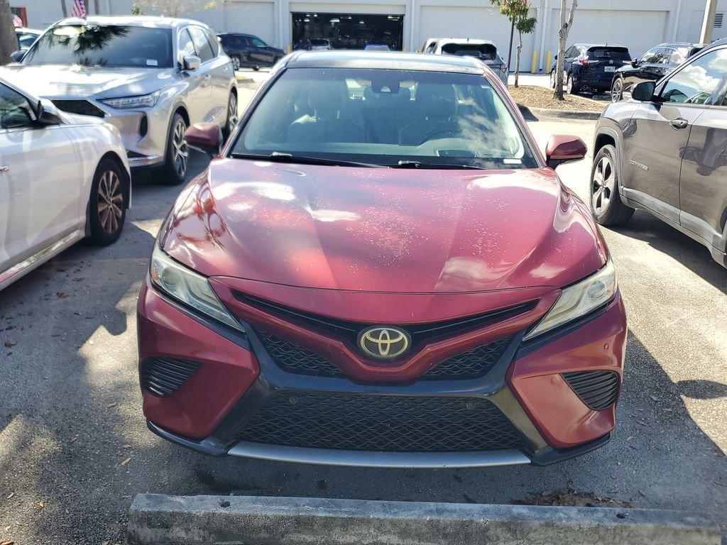 Toyota Camry - Thumbnail 3